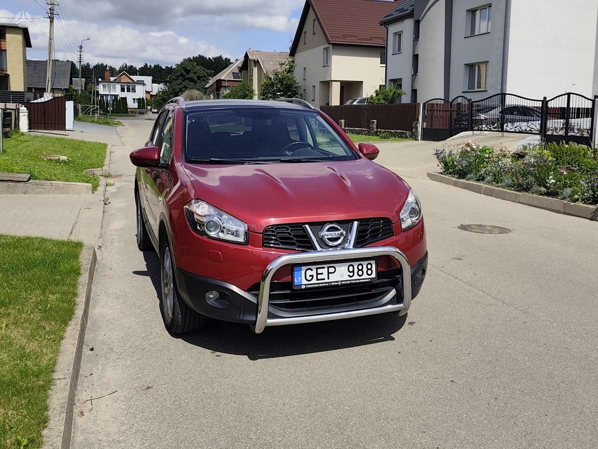 Nissan Qashqai 2012 — вигляд ззаду