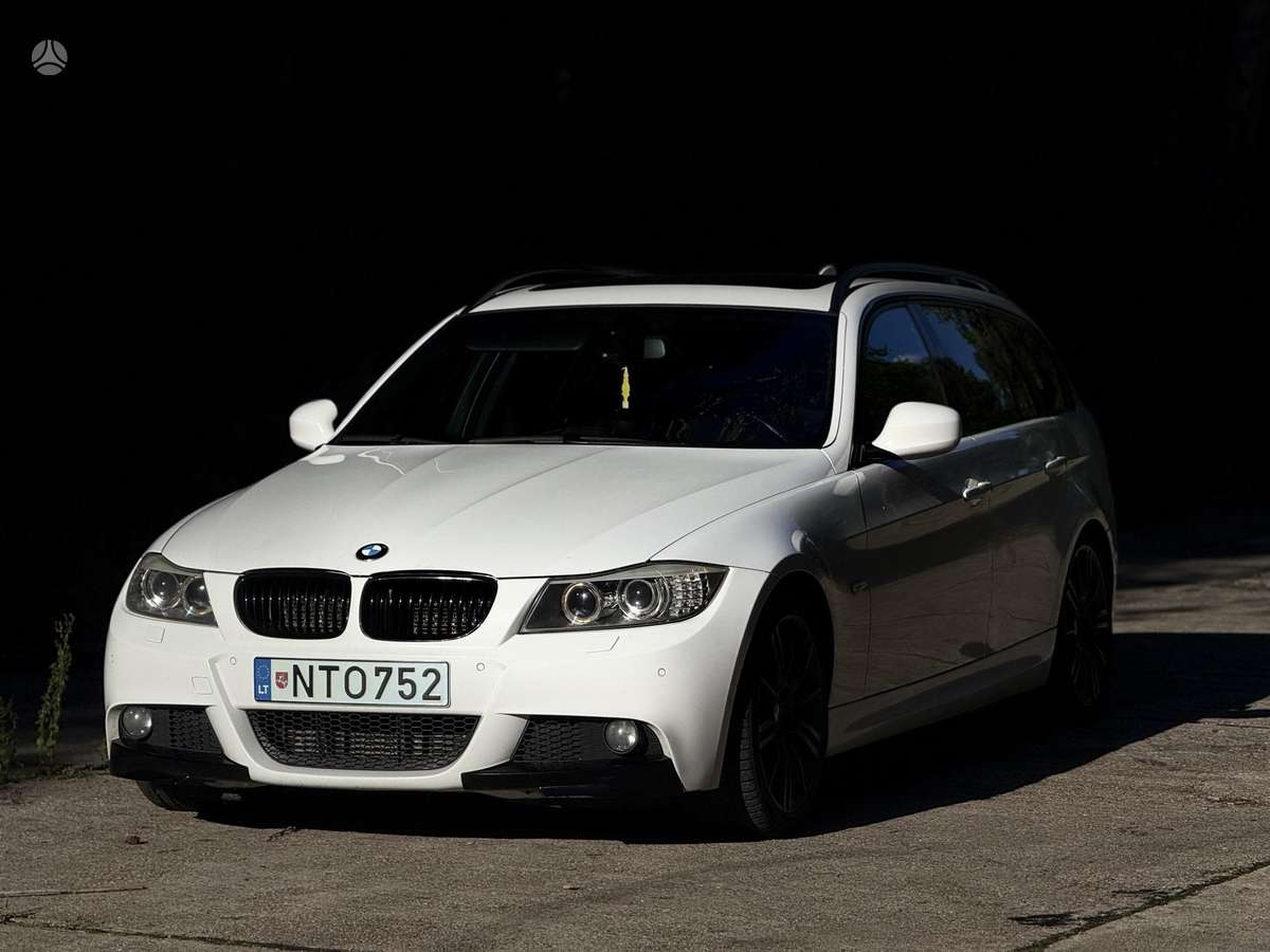 BMW 320, 2009