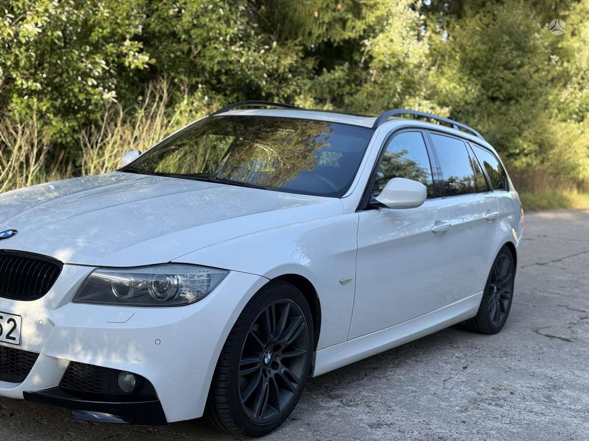 BMW 320 2009 — photo 8