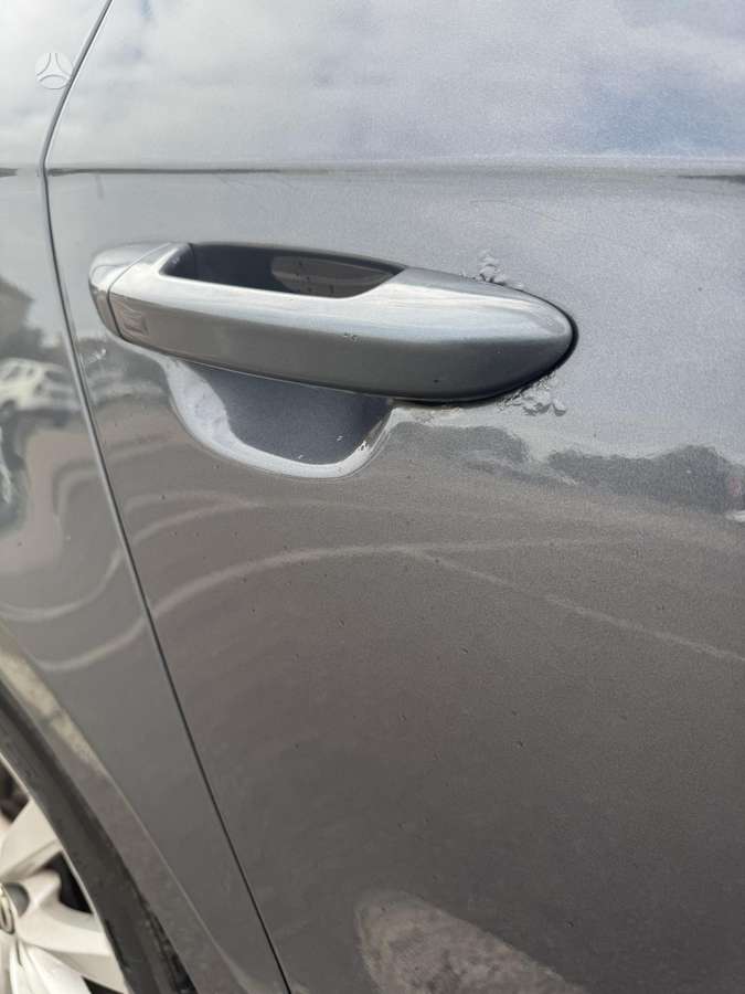 Volkswagen Passat 2012 — photo 14