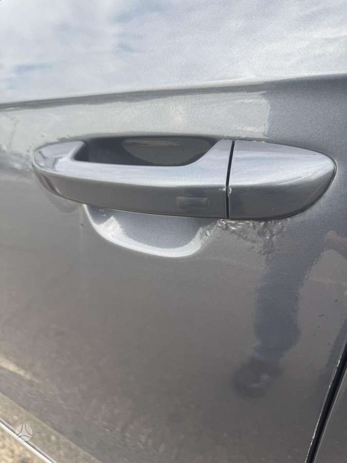 Volkswagen Passat 2012 — photo 16