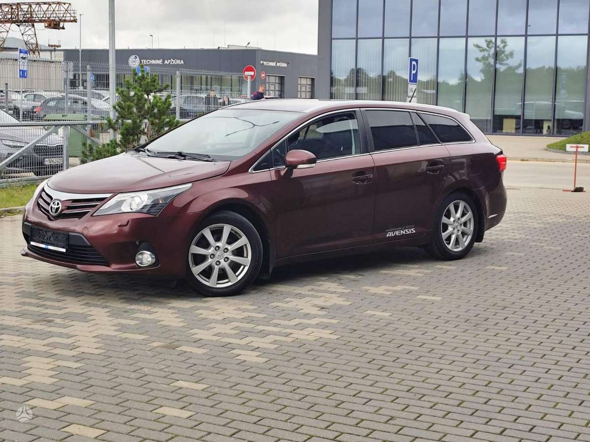 Toyota Avensis 2014 — фото 5