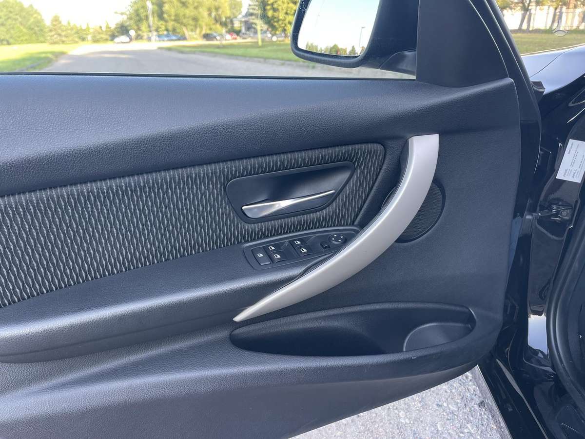 BMW 316 2014 — photo 17