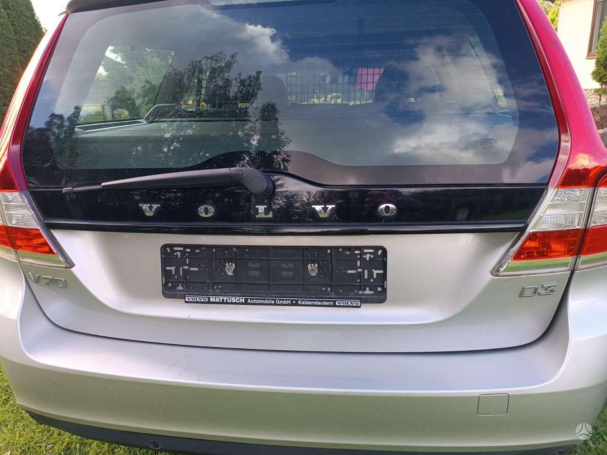 Volvo V70 2015 — photo 13