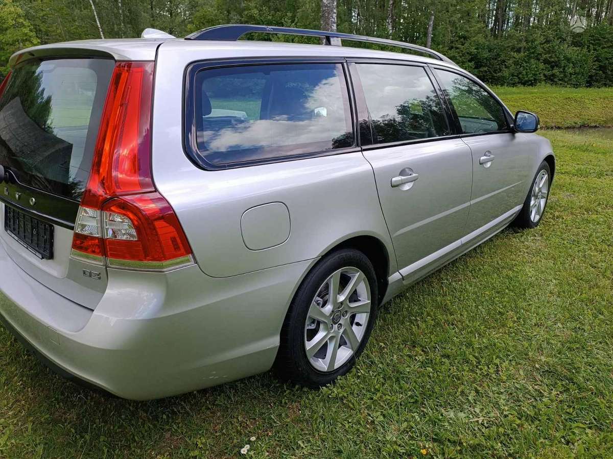 Volvo V70 2015 — photo 5
