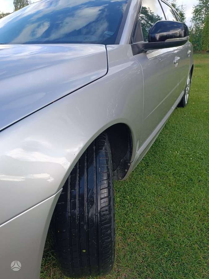 Volvo V70 2015 — photo 9