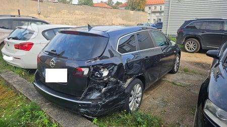 Opel Astra 2015 — engine 1598 cm³, 110 HP (81kW)