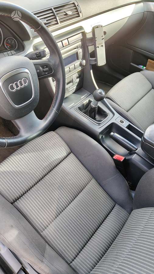 Audi A4 2006 — photo 8
