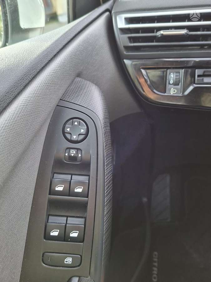 Citroen Grand 2015 — photo 6