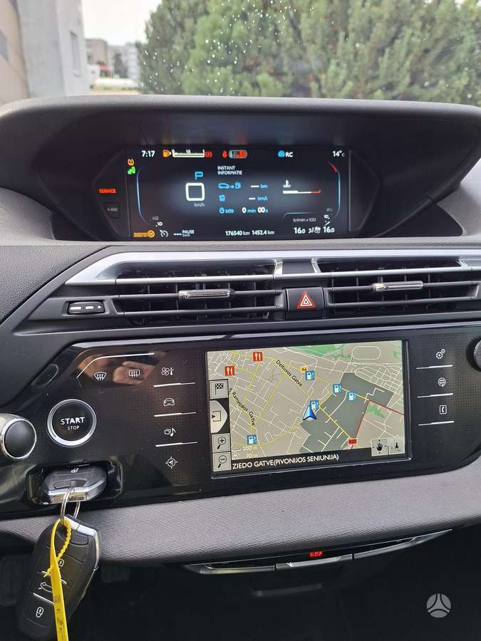 Citroen Grand 2015 — photo 9