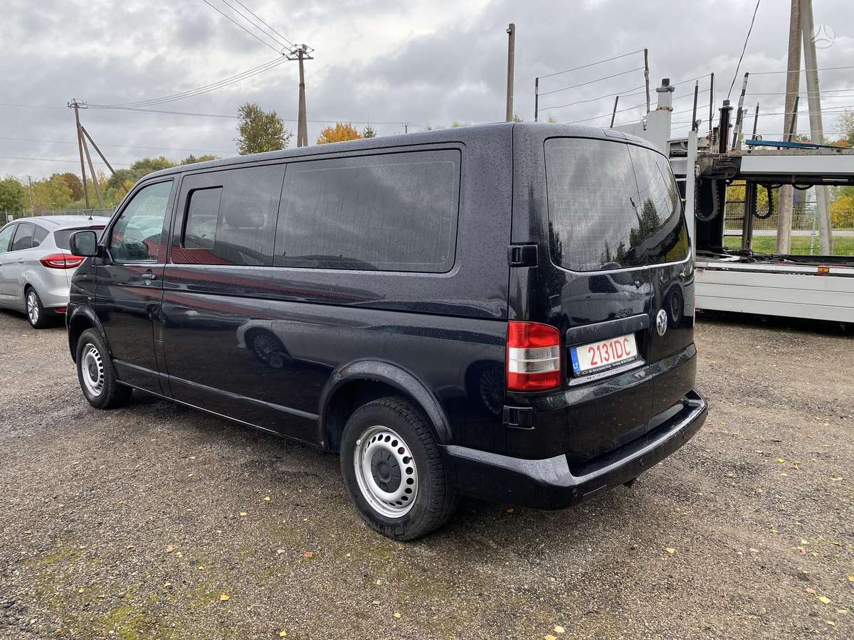 Volkswagen Transporter 2006 — вигляд ззаду