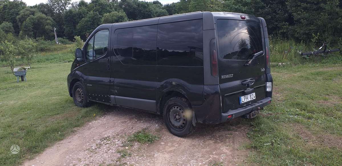 Renault Trafic 2006 — interior