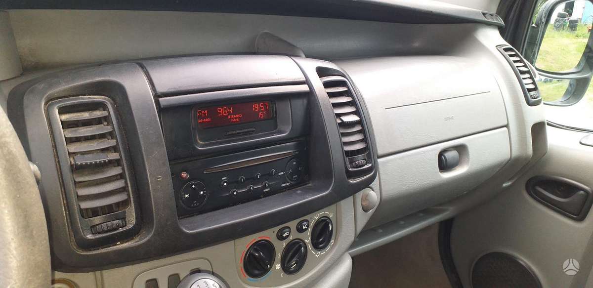 Renault Trafic 2006 — photo 6