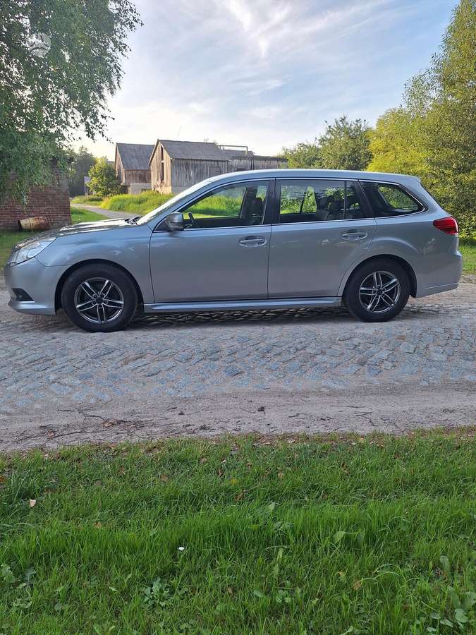 Subaru Legacy 2009 — photo 10