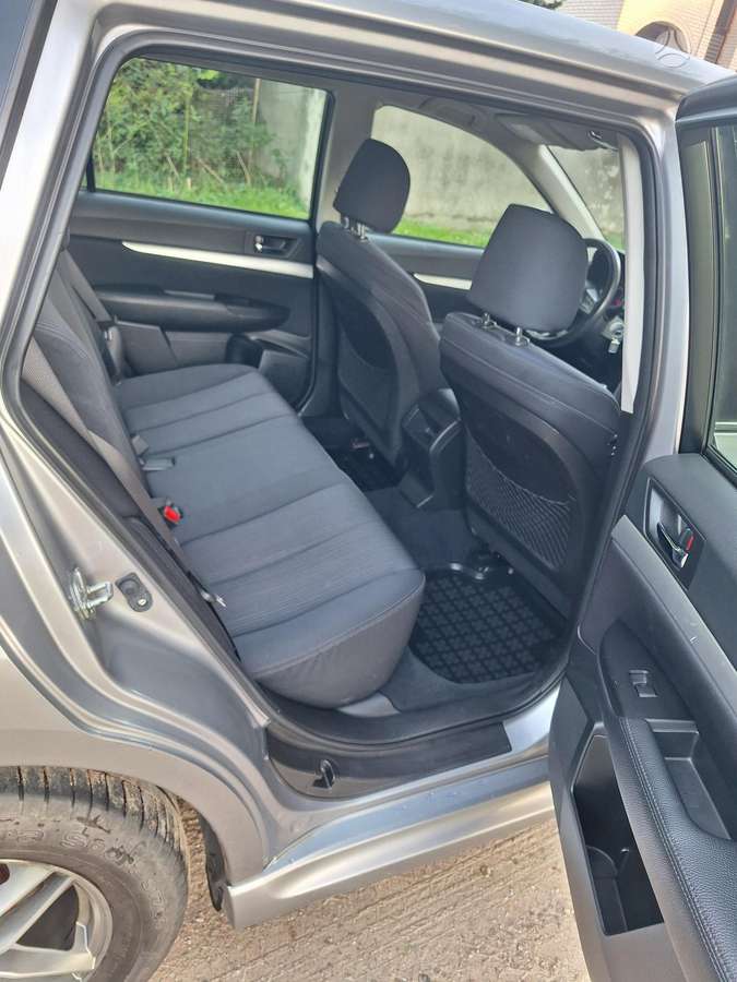 Subaru Legacy 2009 — photo 13