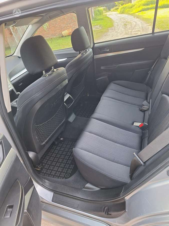 Subaru Legacy 2009 — photo 16
