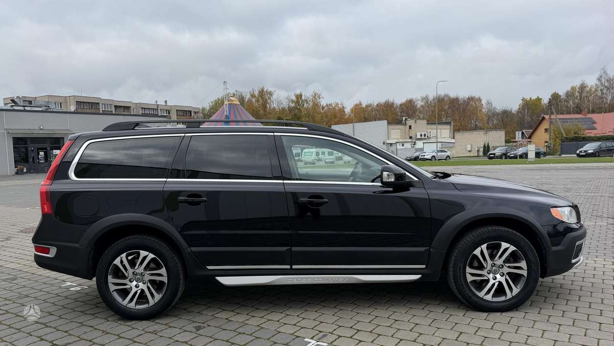 Volvo XC70 2012 — photo 10