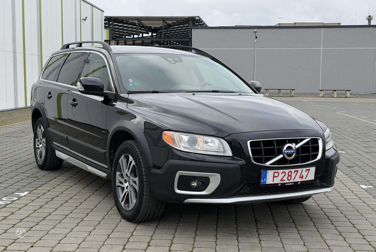 Volvo XC70 2012 — photo 8