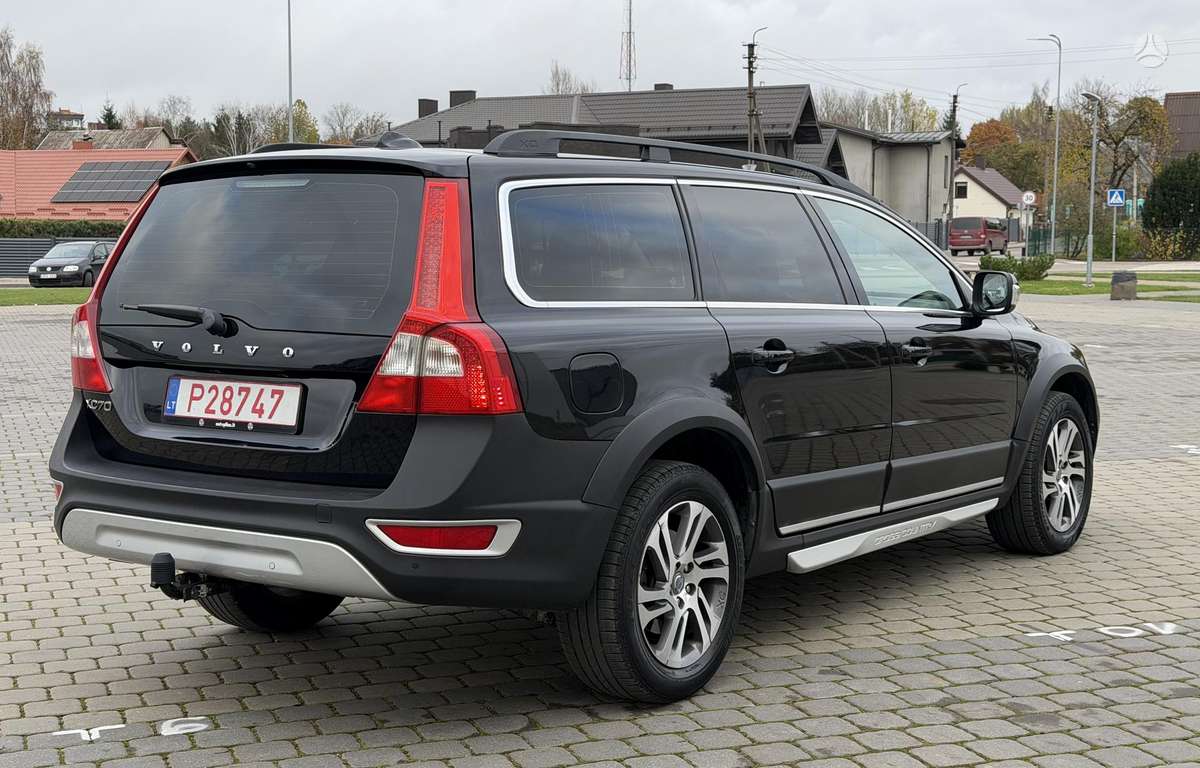 Volvo XC70 2012 — photo 9