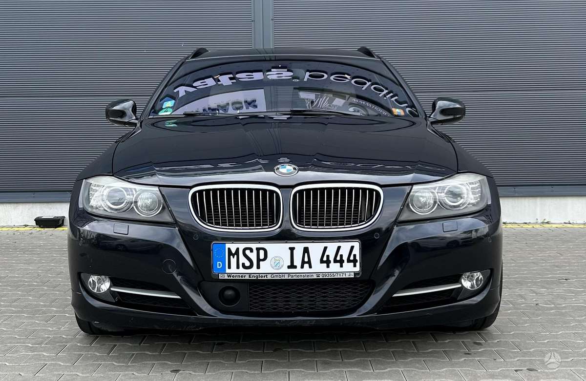 BMW 325 2010 — двигун 2993 cm³, 204 HP (150kW)