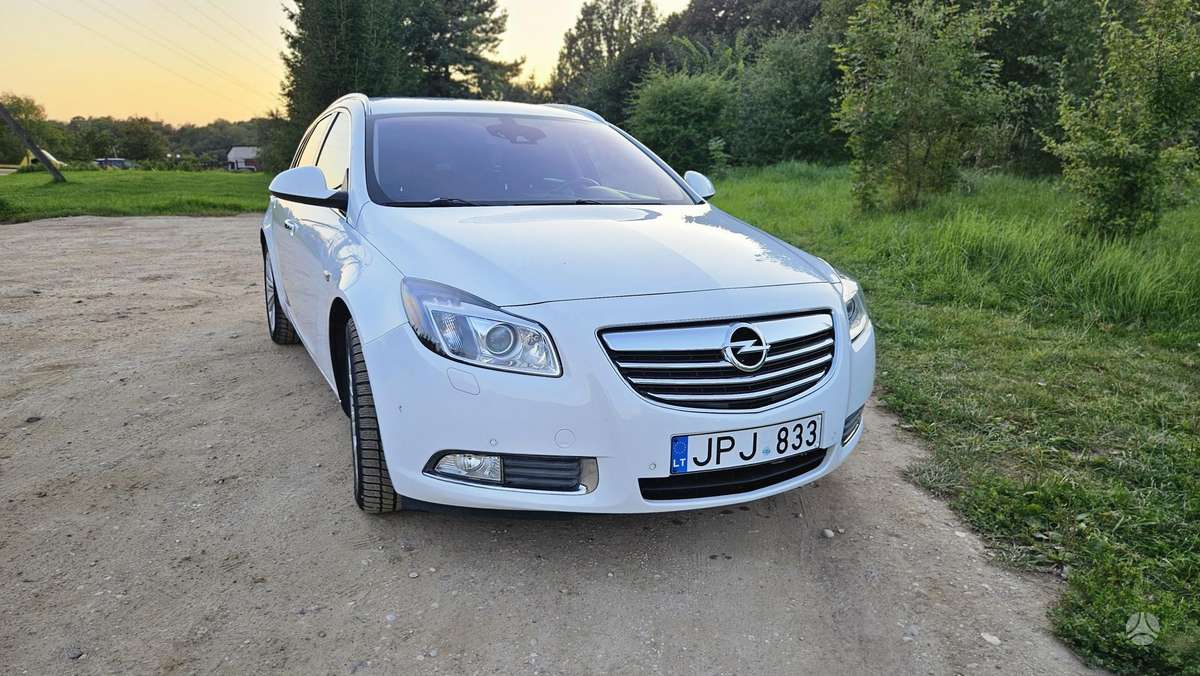 Opel Insignia 2011 — vehicle for AFU Ukraine