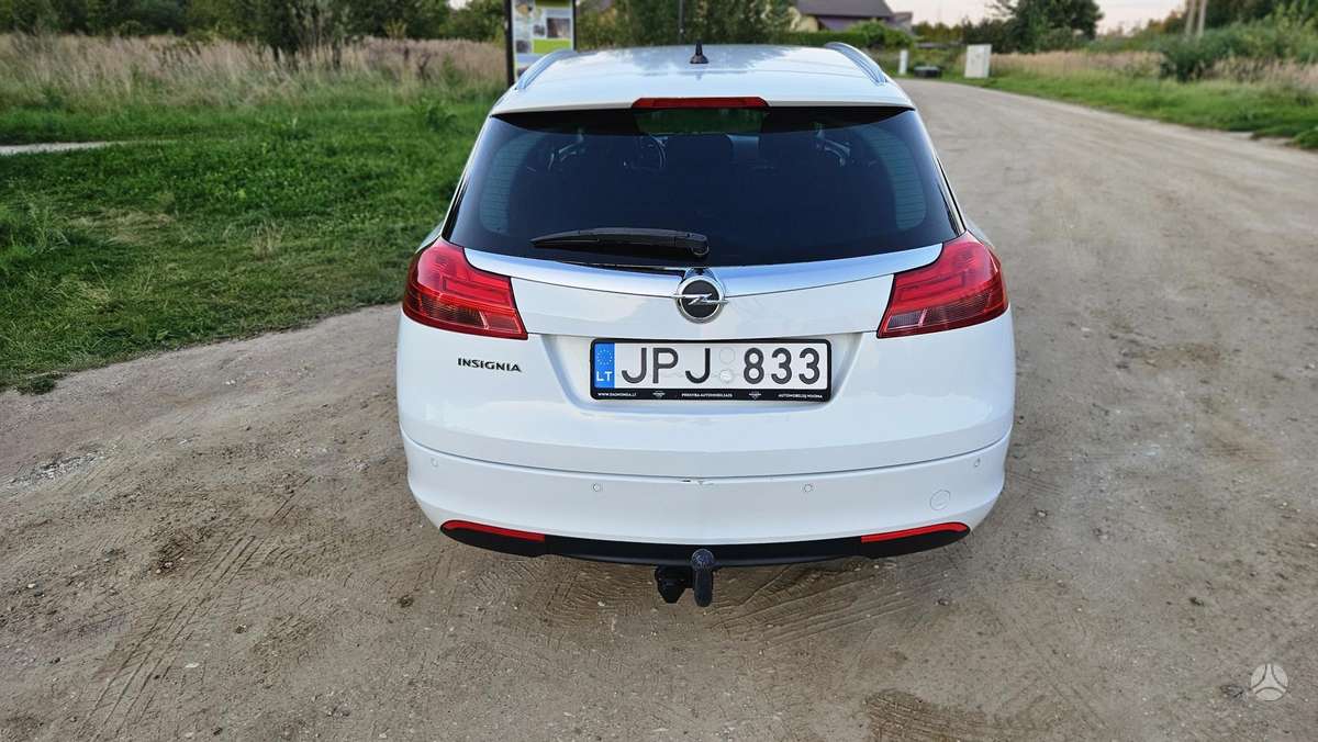Opel Insignia 2011 — photo 6
