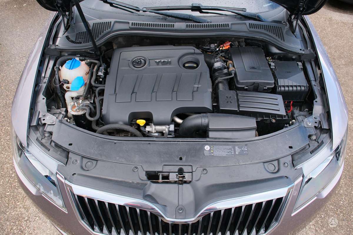 Skoda Superb 2014 — фото 14