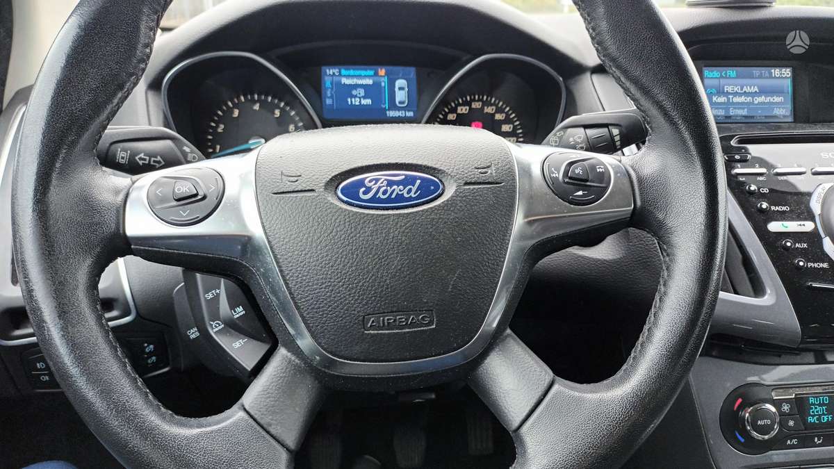 Ford Focus 2014 — photo 10
