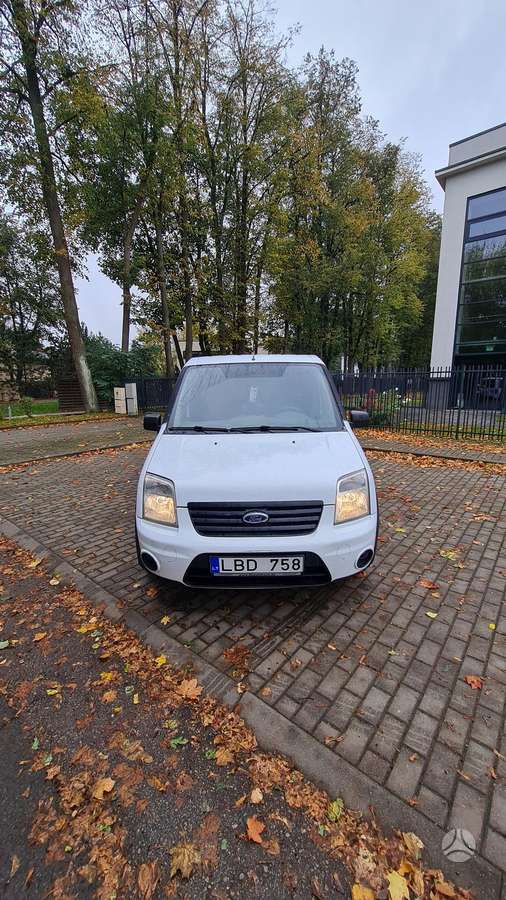 Ford Tourneo 2010 — салон