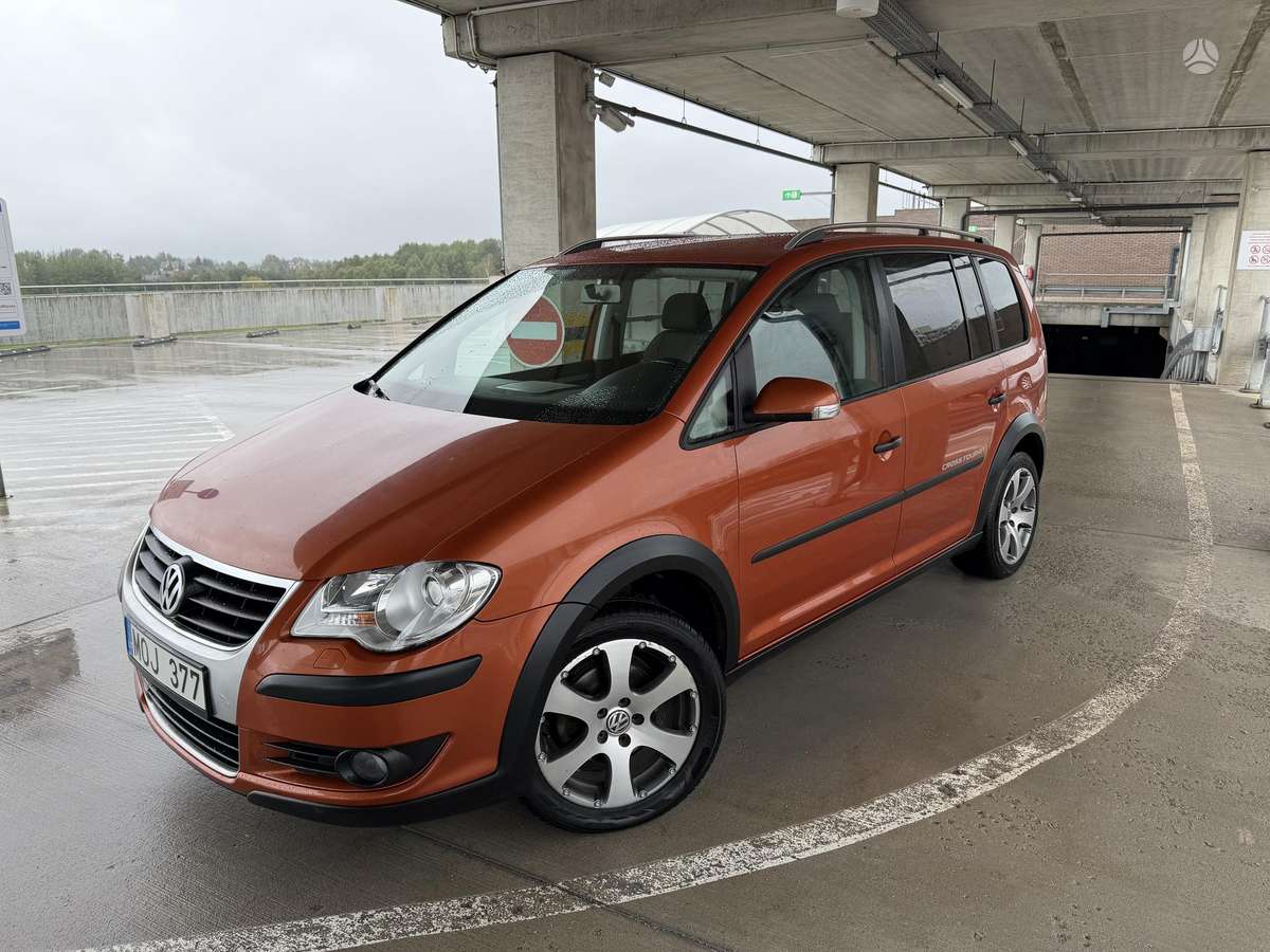 Volkswagen Touran 2008 — vehicle for AFU Ukraine
