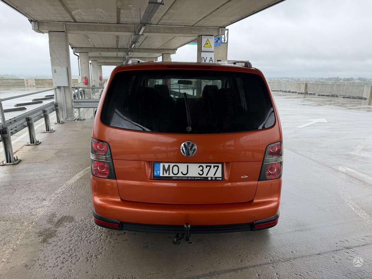 Volkswagen Touran 2008 — photo 10