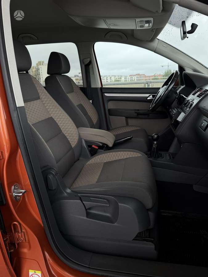 Volkswagen Touran 2008 — photo 20