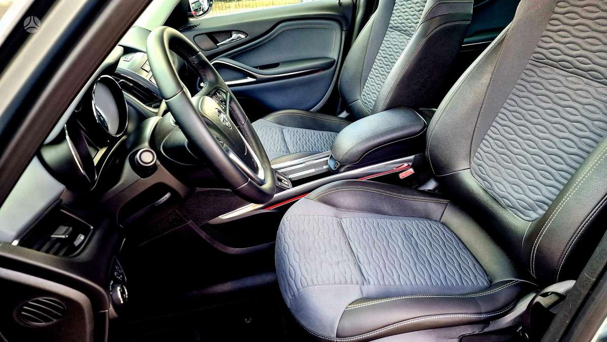 Opel Zafira 2013 — photo 13