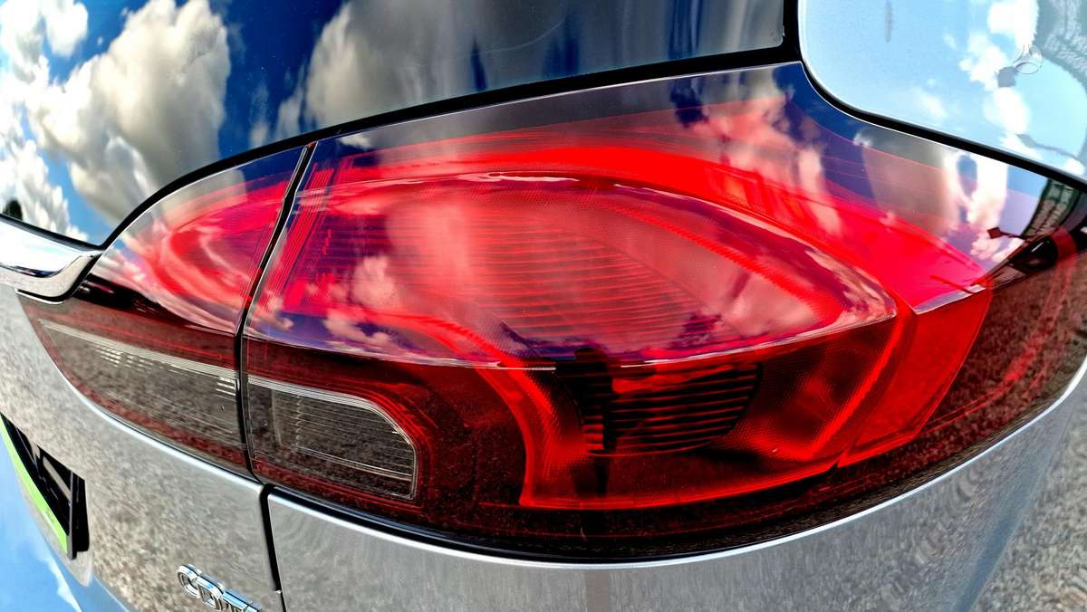 Opel Zafira 2013 — photo 23
