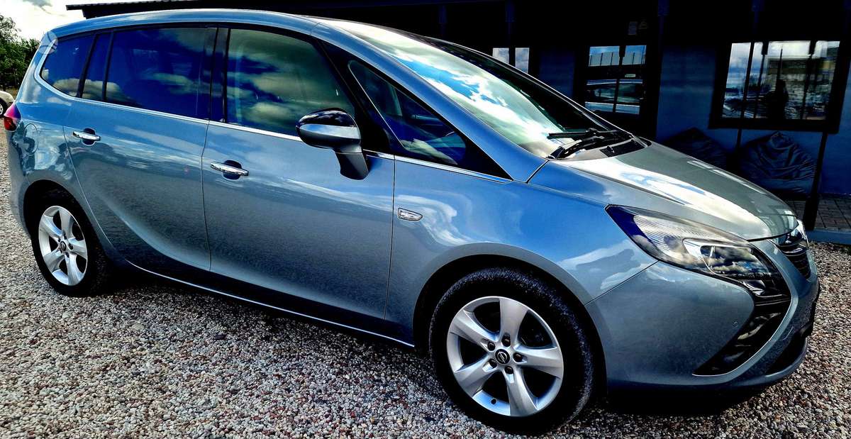 Opel Zafira 2013 — photo 5
