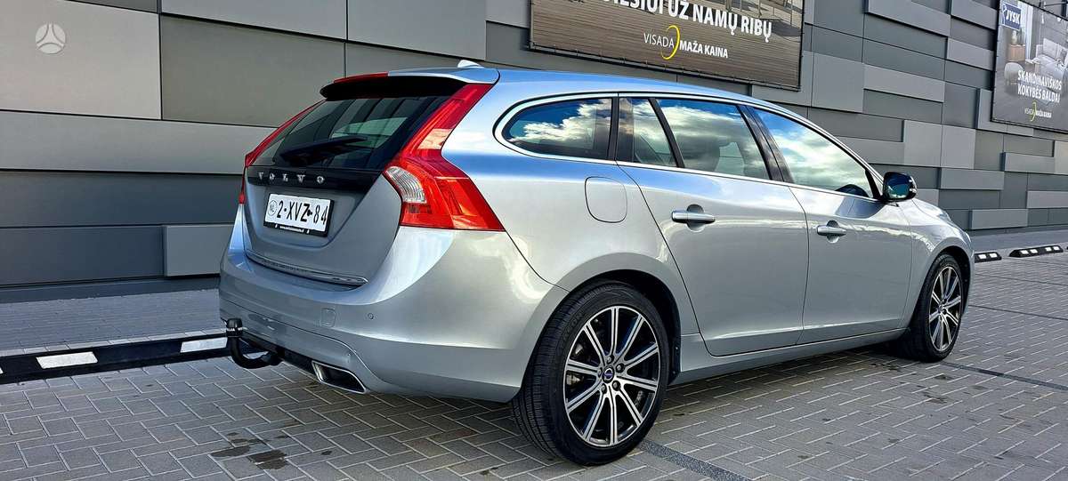 Volvo V60 2014 — фото 5