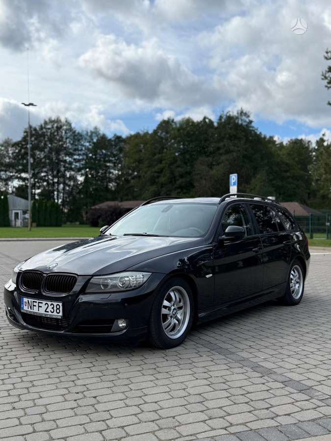 BMW 320 2009 — photo 6