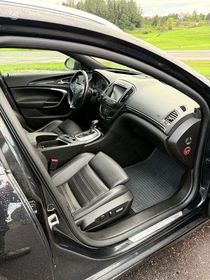 Opel Insignia 2014 — photo 10