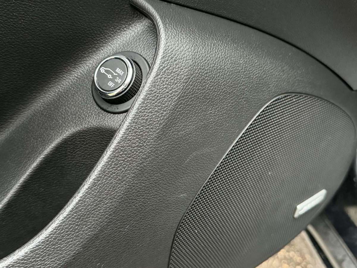 Opel Insignia 2014 — photo 16