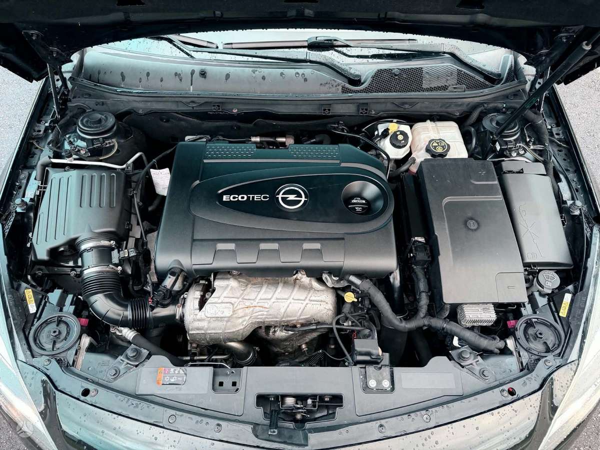 Opel Insignia 2014 — photo 20