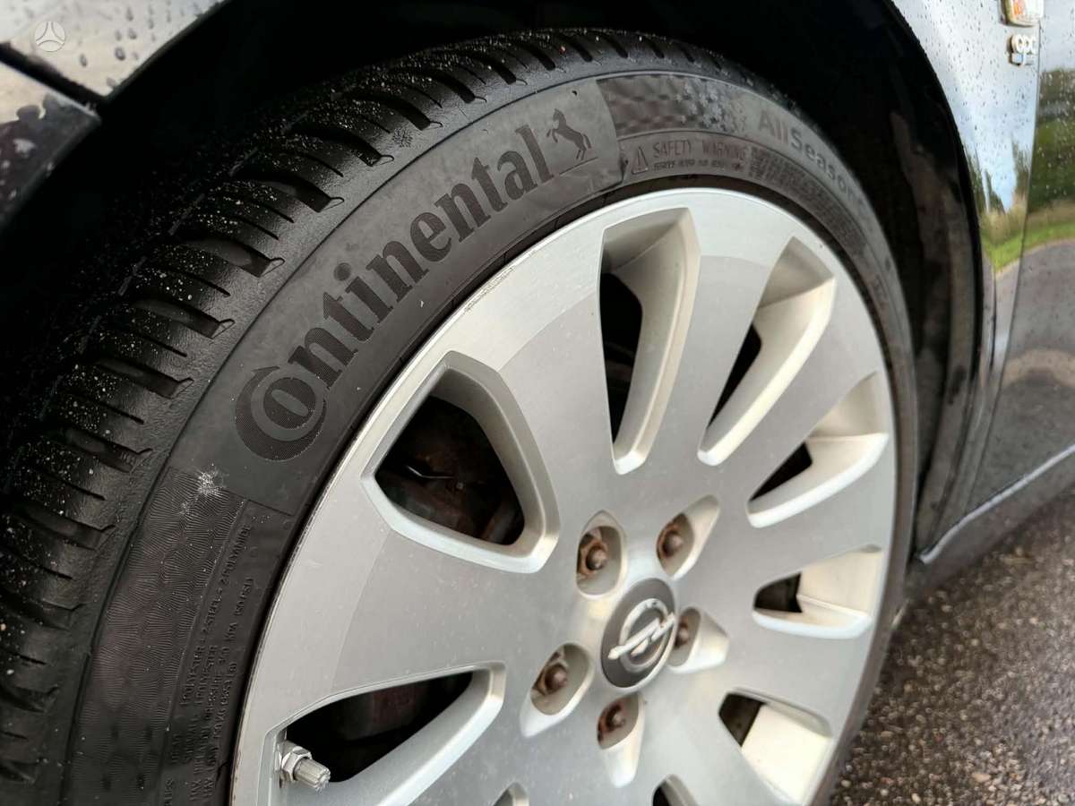 Opel Insignia 2014 — photo 21