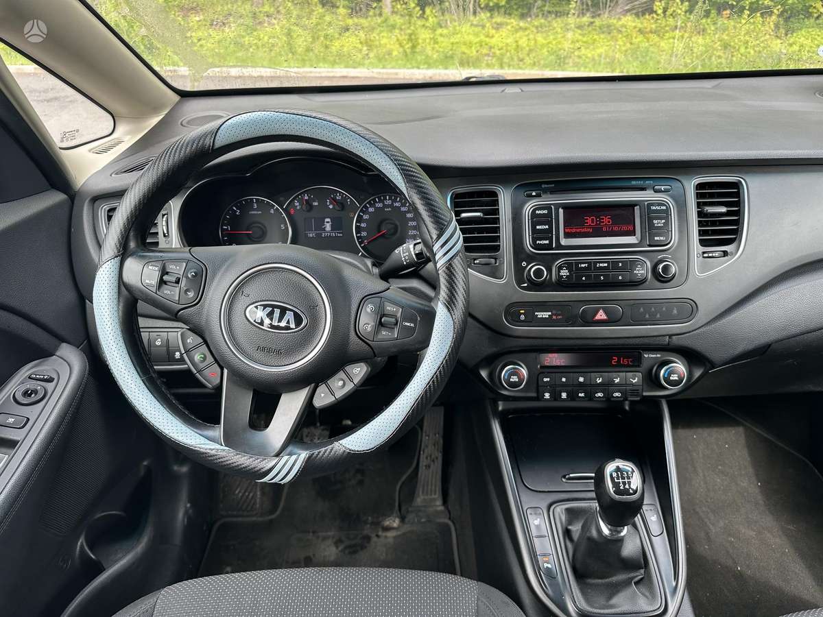 Kia Carens 2014 — photo 14