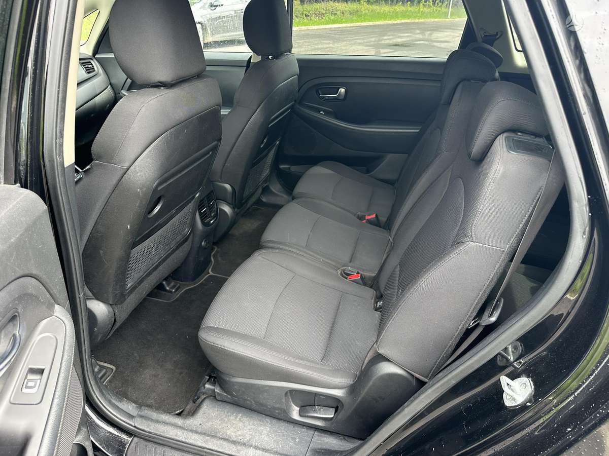 Kia Carens 2014 — photo 16