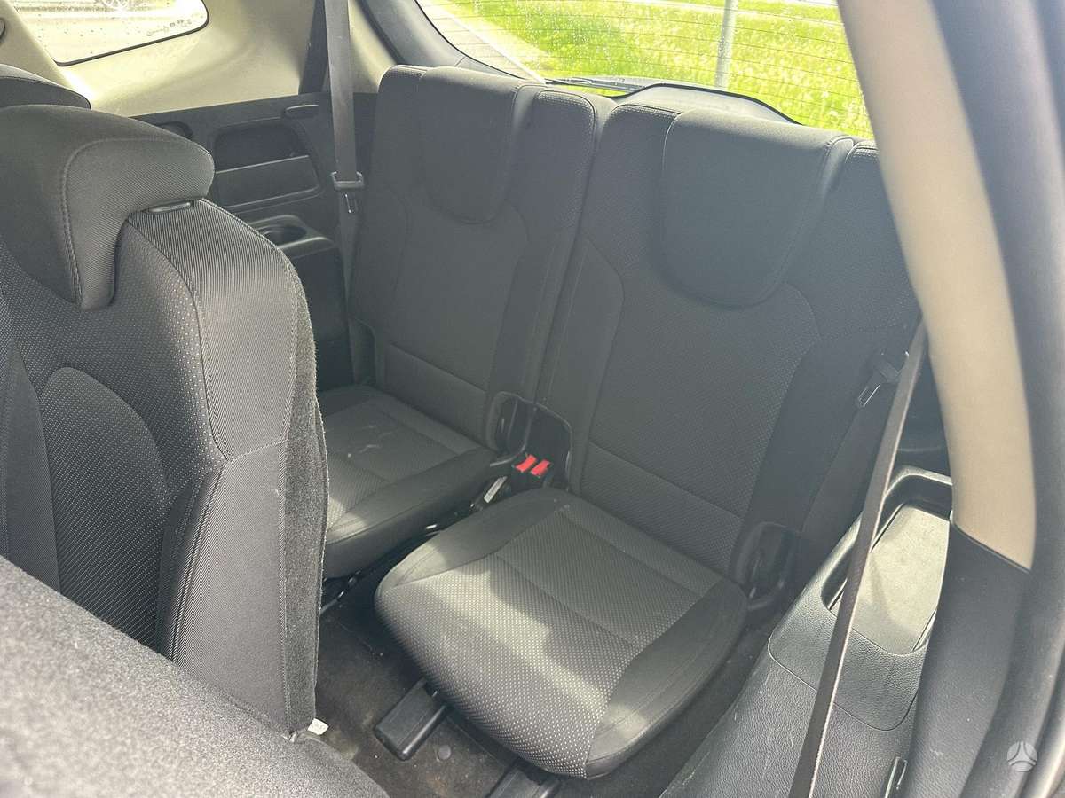 Kia Carens 2014 — photo 17