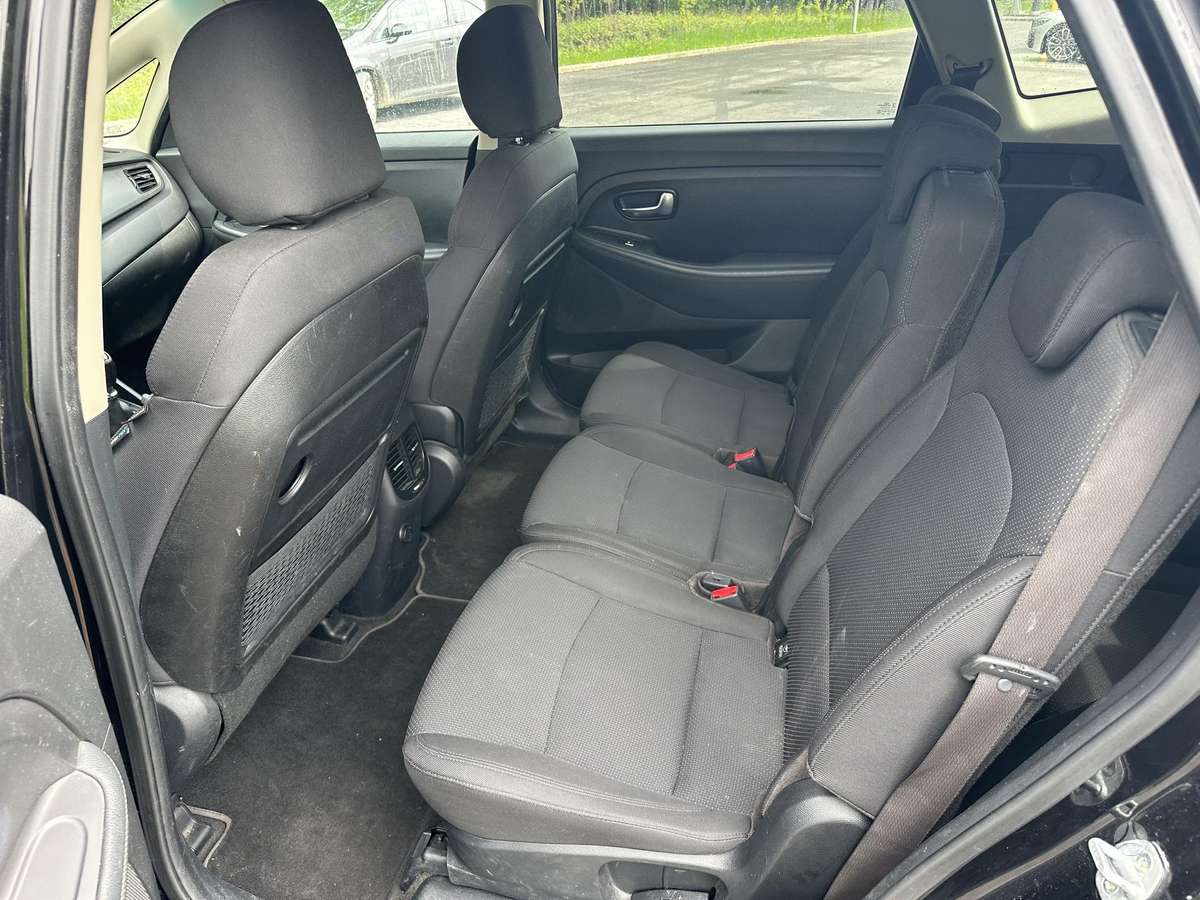Kia Carens 2014 — photo 20