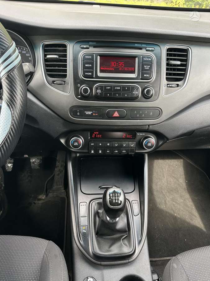 Kia Carens 2014 — photo 21