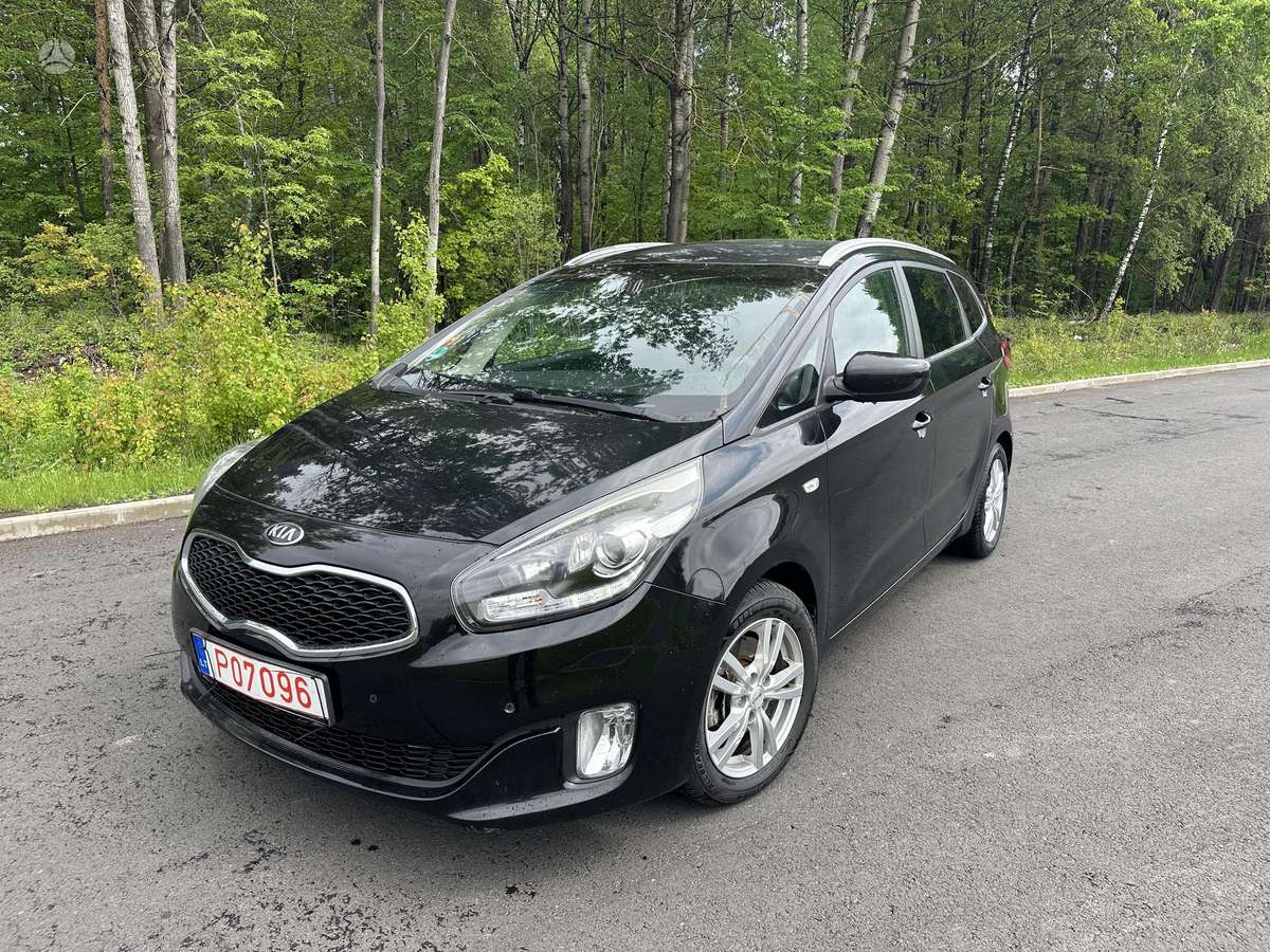 Kia Carens 2014 — interior