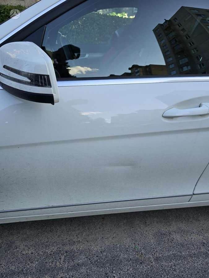 Mercedes-Benz C220 2012 — photo 11