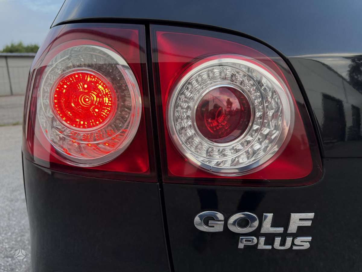 Volkswagen Golf 2012 — photo 13