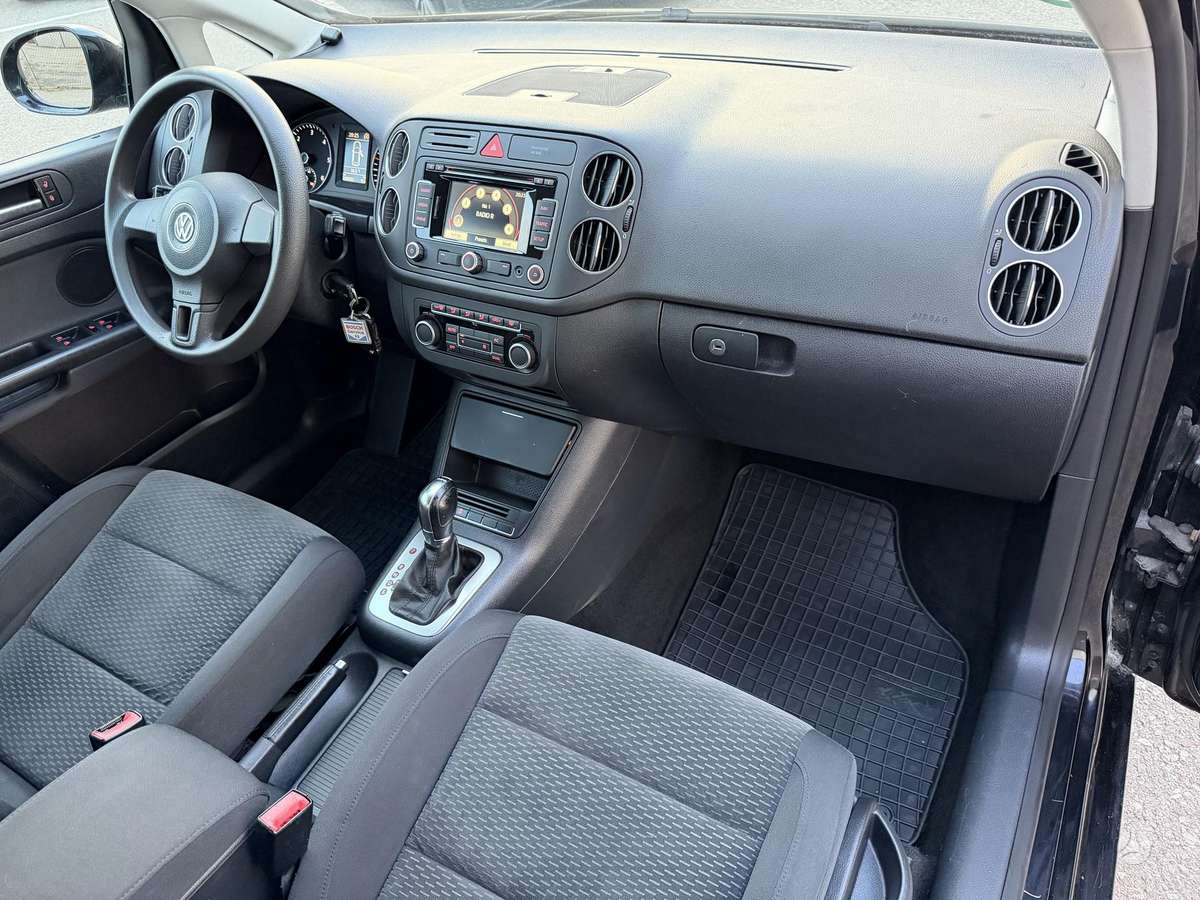 Volkswagen Golf 2012 — photo 27
